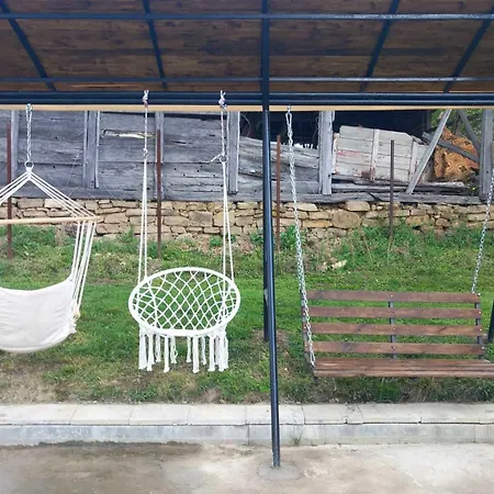 Holiday home бадевски рай-къща надежда Badevtsi