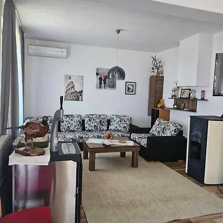 бадевски рай-къща надежда Casa de Férias Badevtsi