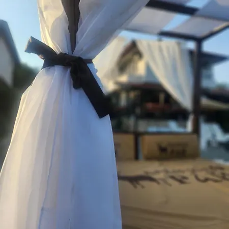 Holiday home бадевски рай-къща надежда *