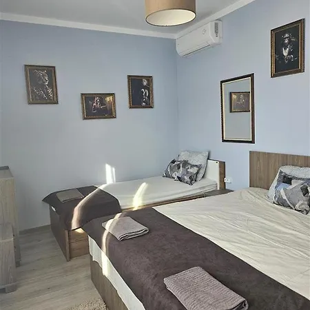 別荘 бадевски рай-къща надежда