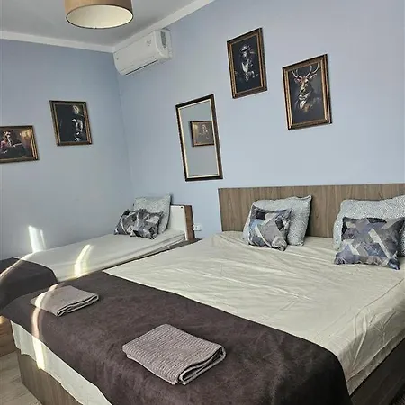 Holiday home бадевски рай-къща надежда *