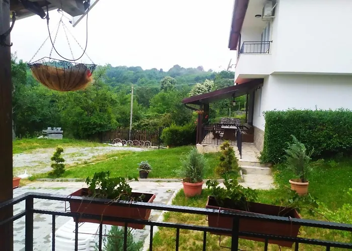 Ваканционна къща бадевски рай-къща надежда