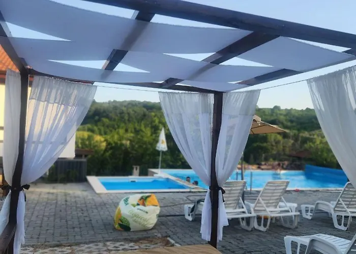 бадевски рай-къща надежда Бъдевци