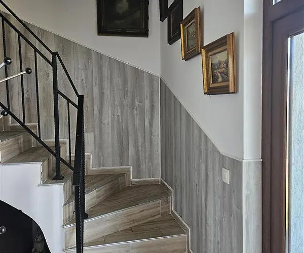 бадевски рай-къща надежда *